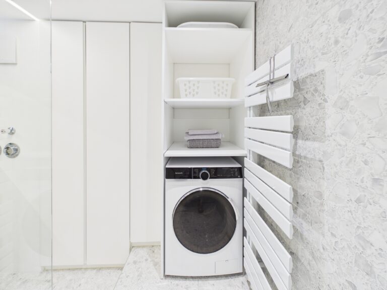 Mietwohnung-Nürnberg-möbiliert-Badezimmer-Waschmaschine